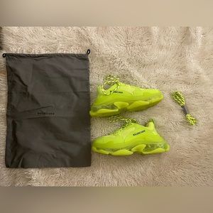 Balenciaga TRIPLE S CLEAR SOLE sneakers